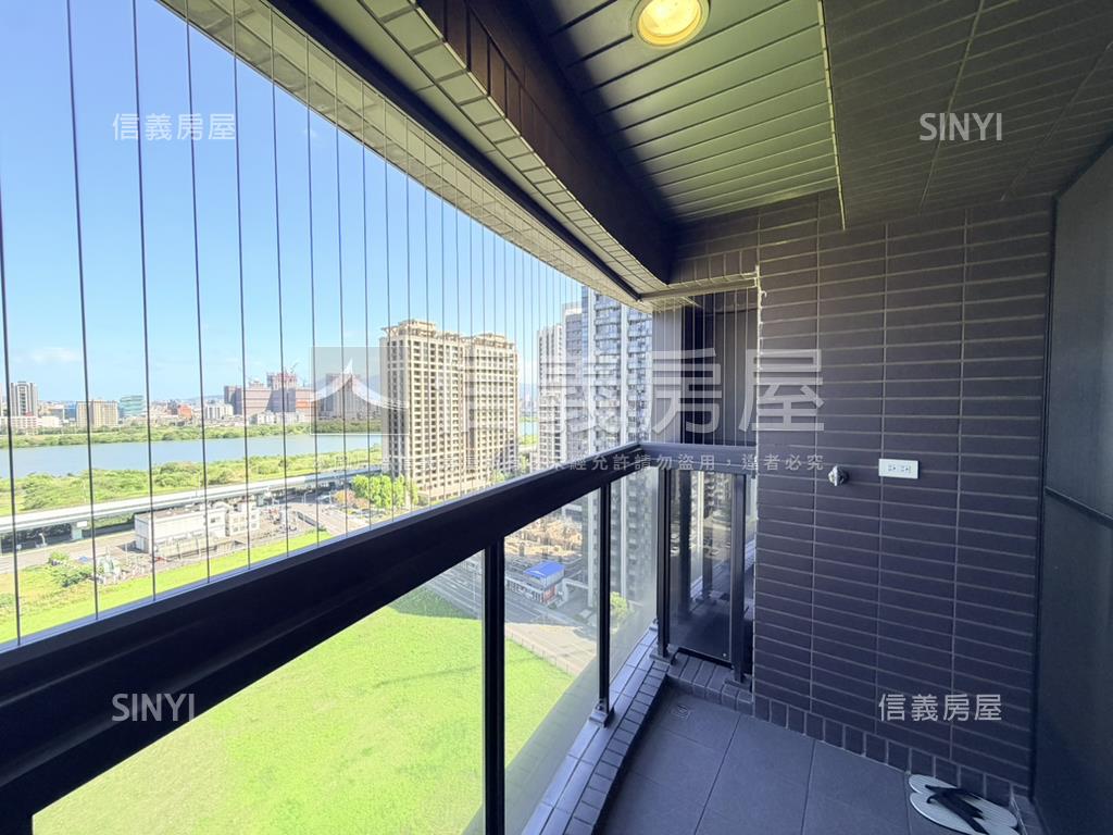 仰真。山河景致３房房屋室內格局與周邊環境