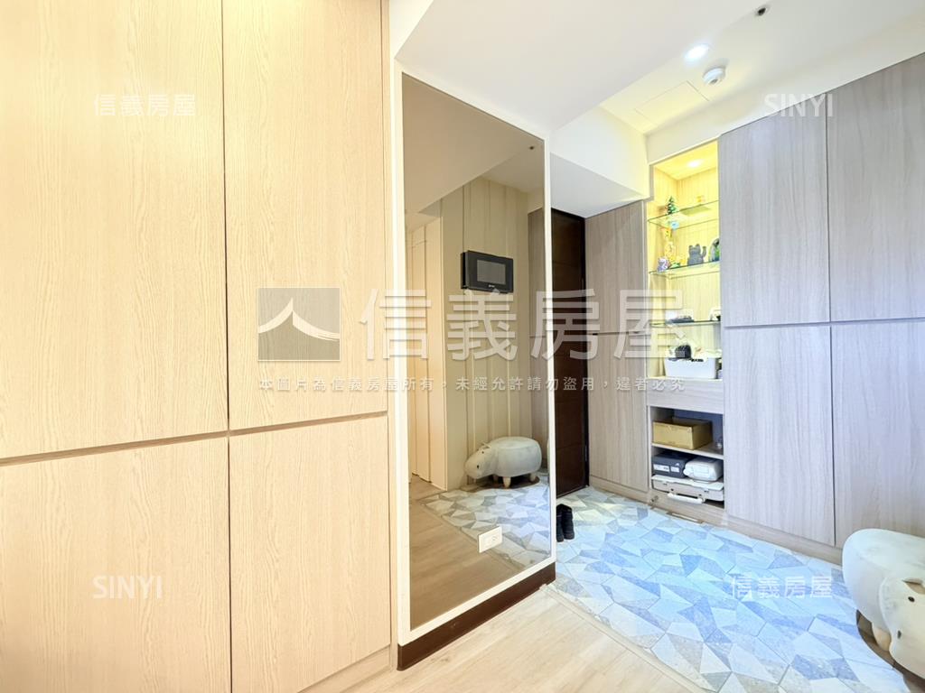 仰真。山河景致３房房屋室內格局與周邊環境