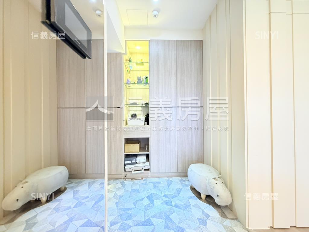 仰真。山河景致３房房屋室內格局與周邊環境