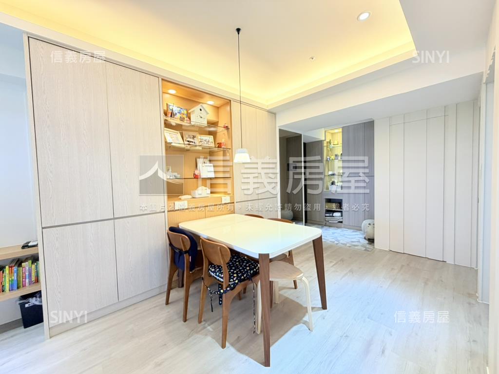 仰真。山河景致３房房屋室內格局與周邊環境