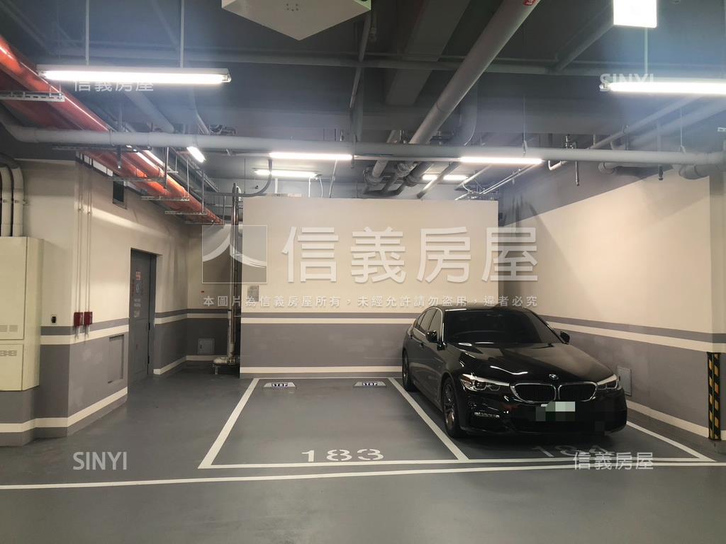 仰真。山河景致３房房屋室內格局與周邊環境