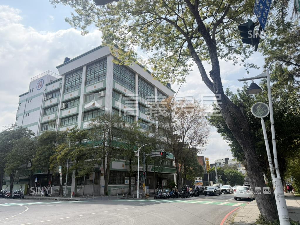 近竹東火車站雙面臨路透天房屋室內格局與周邊環境