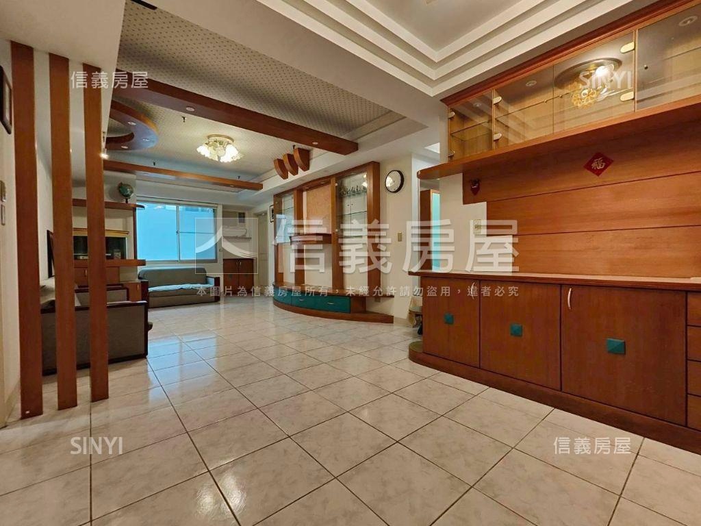 百年好合１７樓附坡平車位房屋室內格局與周邊環境