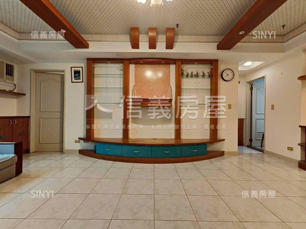 百年好合１７樓附坡平車位房屋室內格局與周邊環境