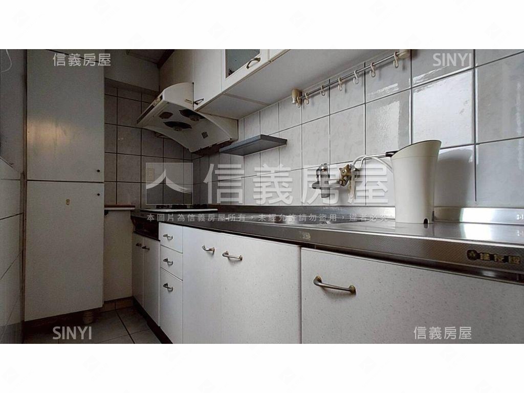 百年好合１７樓附坡平車位房屋室內格局與周邊環境