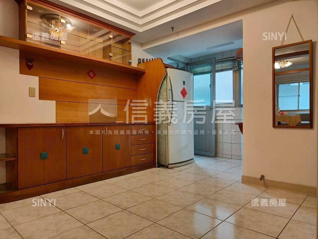 百年好合１７樓附坡平車位房屋室內格局與周邊環境