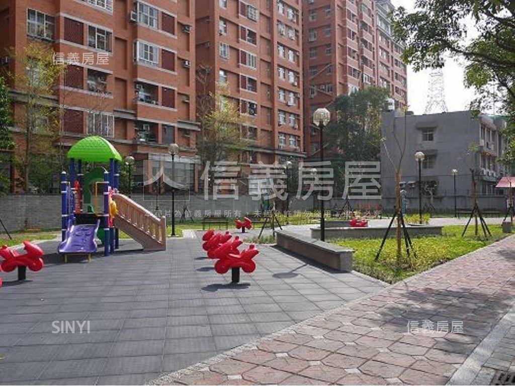 大時代小資兩房房屋室內格局與周邊環境