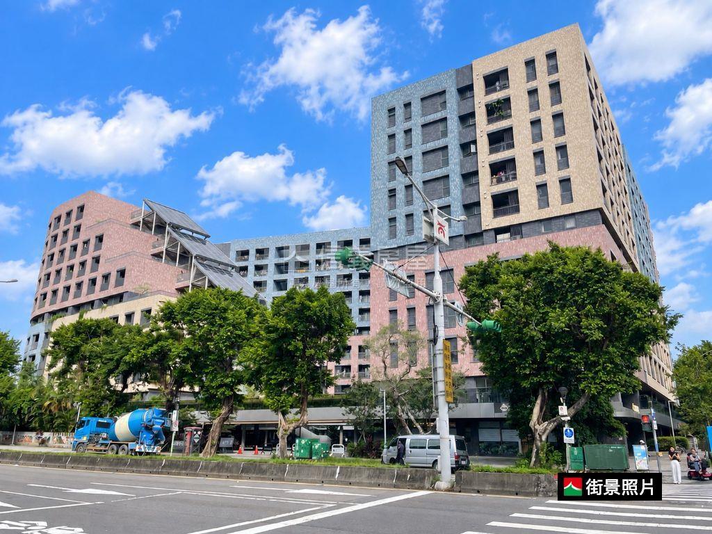 新★圓山捷運面寬純一樓房屋室內格局與周邊環境