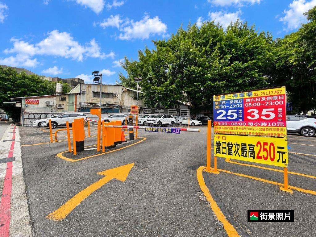 新★圓山捷運面寬純一樓房屋室內格局與周邊環境
