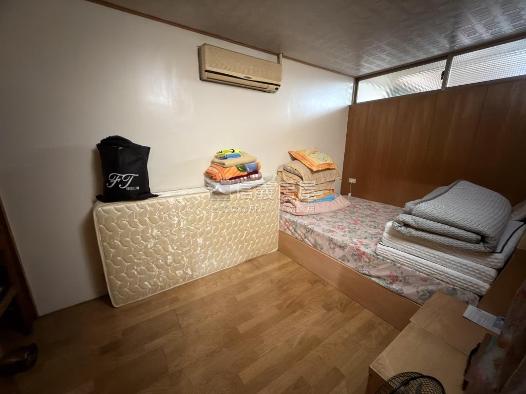 正馬路邊黃金透天房屋室內格局與周邊環境