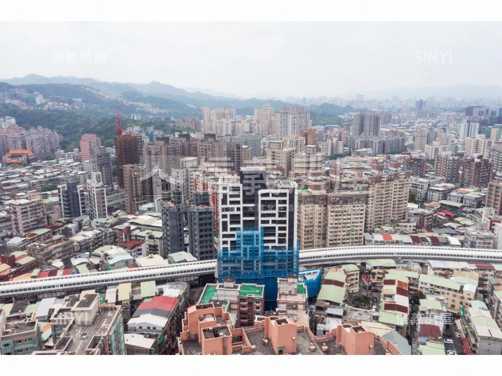 咊暘景安捷運全新兩房車位房屋室內格局與周邊環境