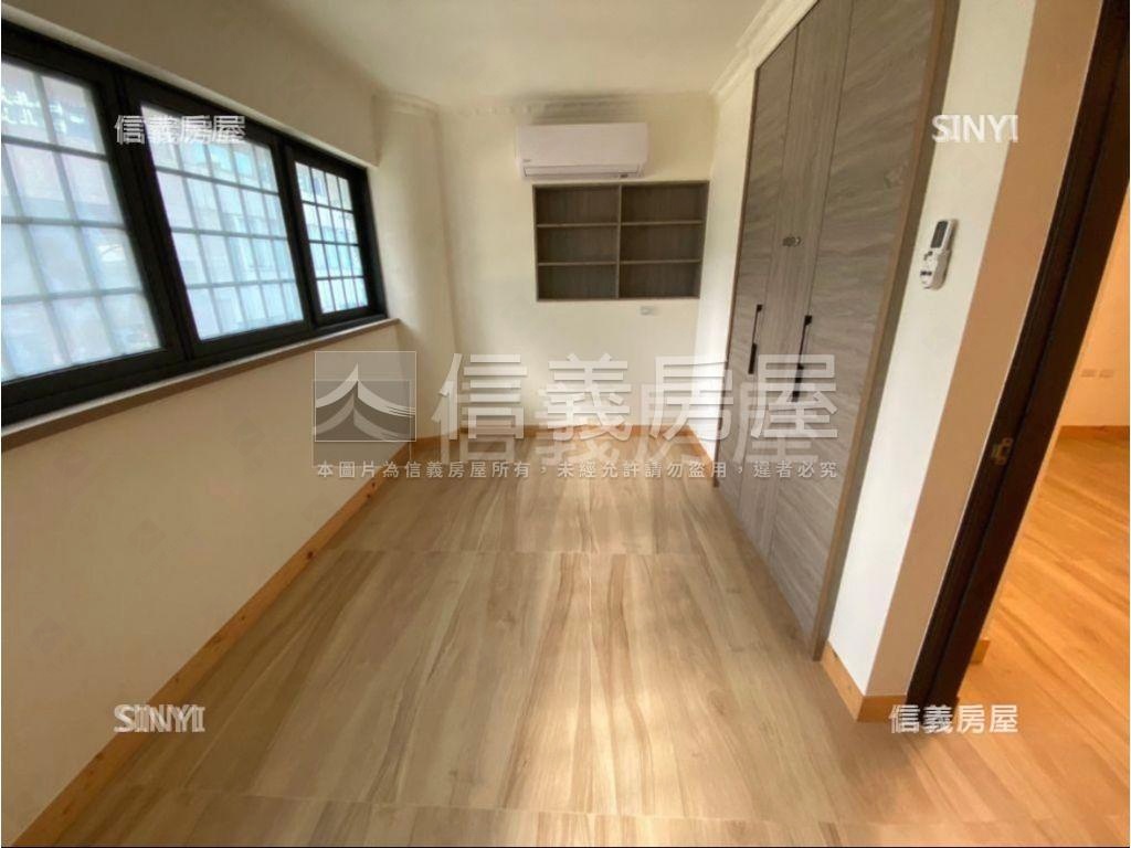 明誠商圈稀有邊間店面！！！房屋室內格局與周邊環境