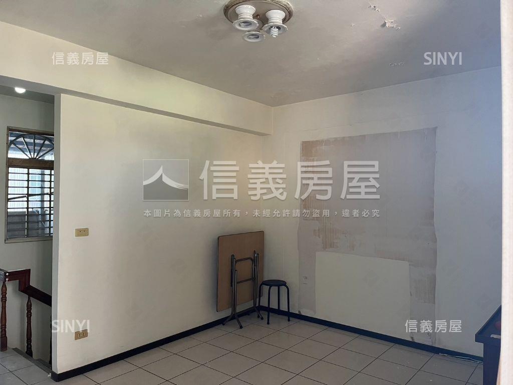 榮華富貴看這間榮華街透天房屋室內格局與周邊環境