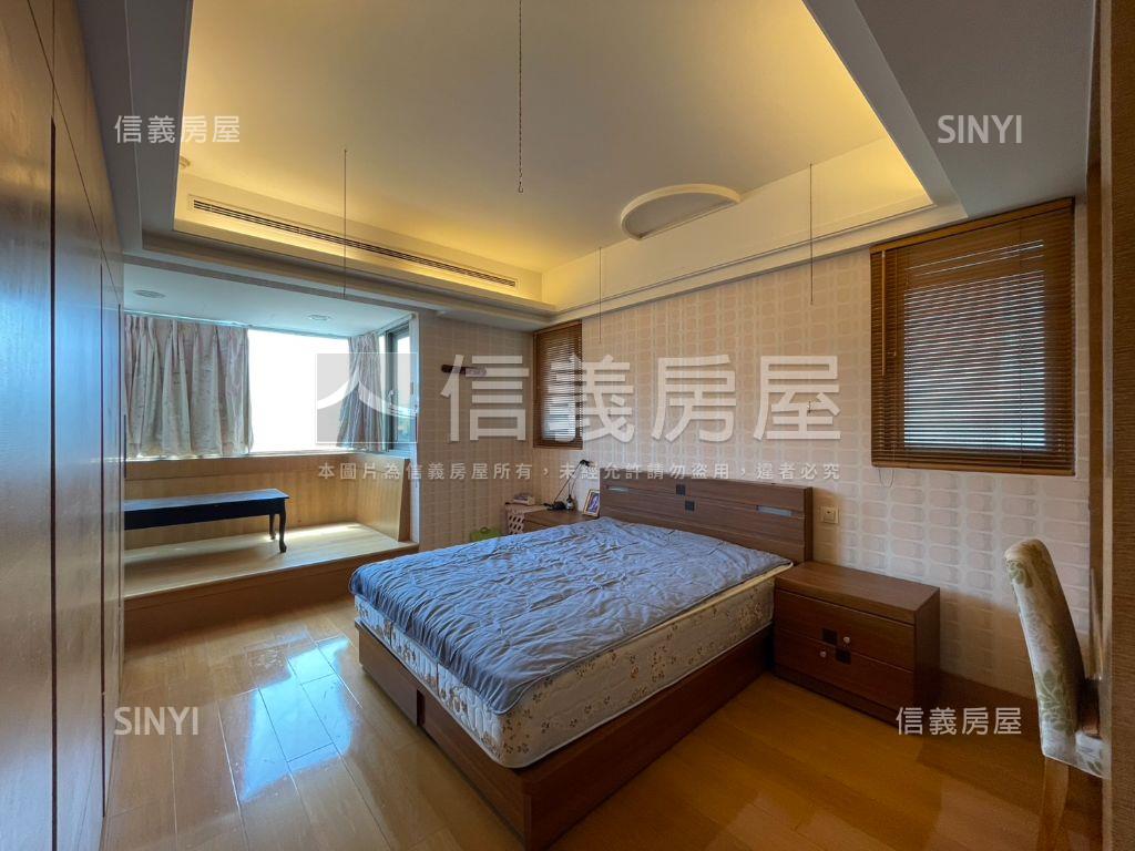 翡翠獨戶四面採光雙車美邸房屋室內格局與周邊環境