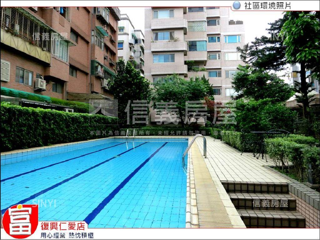 翡翠獨戶四面採光雙車美邸房屋室內格局與周邊環境