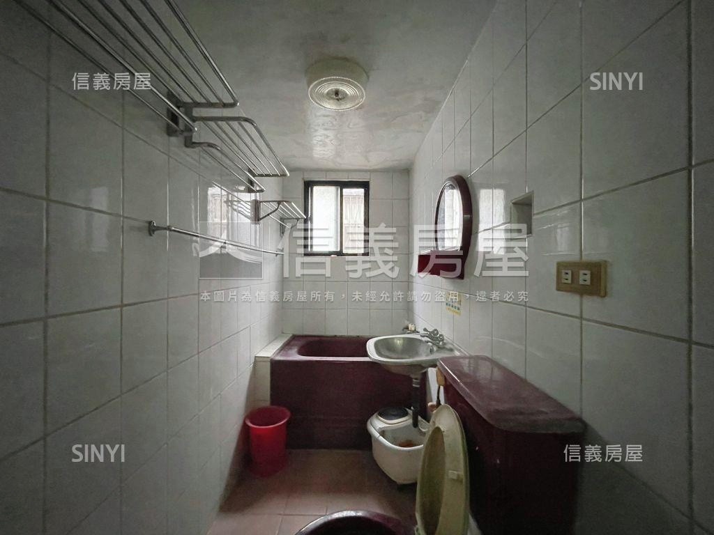 武陵路旁懷舊透天房屋室內格局與周邊環境