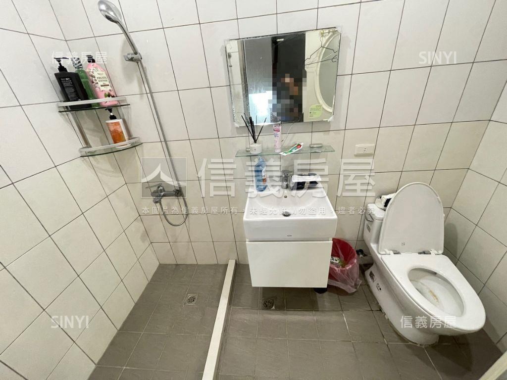 北屯．敦化公園旁前院透天房屋室內格局與周邊環境