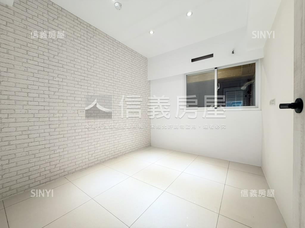 美國華城精美捷運四房房屋室內格局與周邊環境