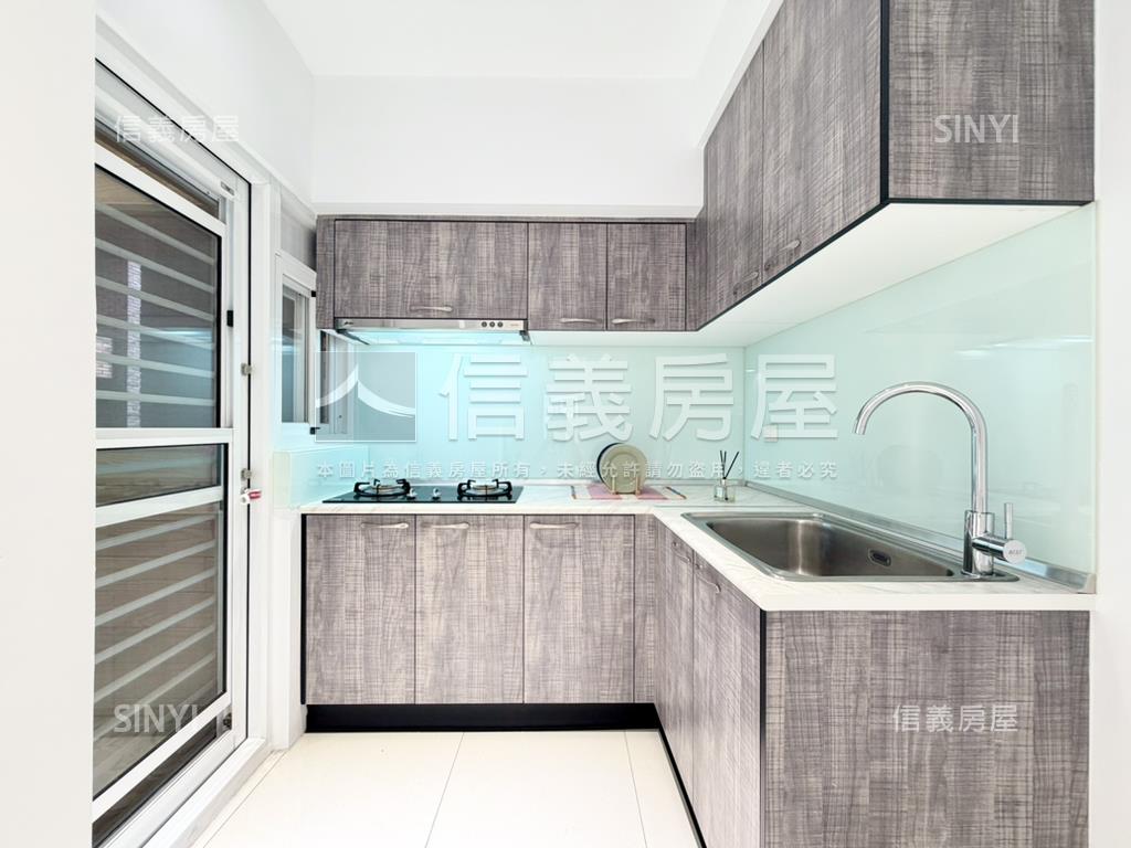 美國華城精美捷運四房房屋室內格局與周邊環境