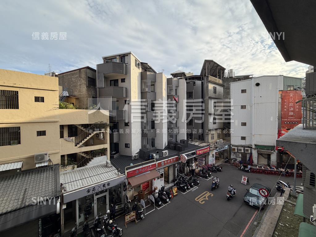 大鵬新城朝南三房平車房屋室內格局與周邊環境