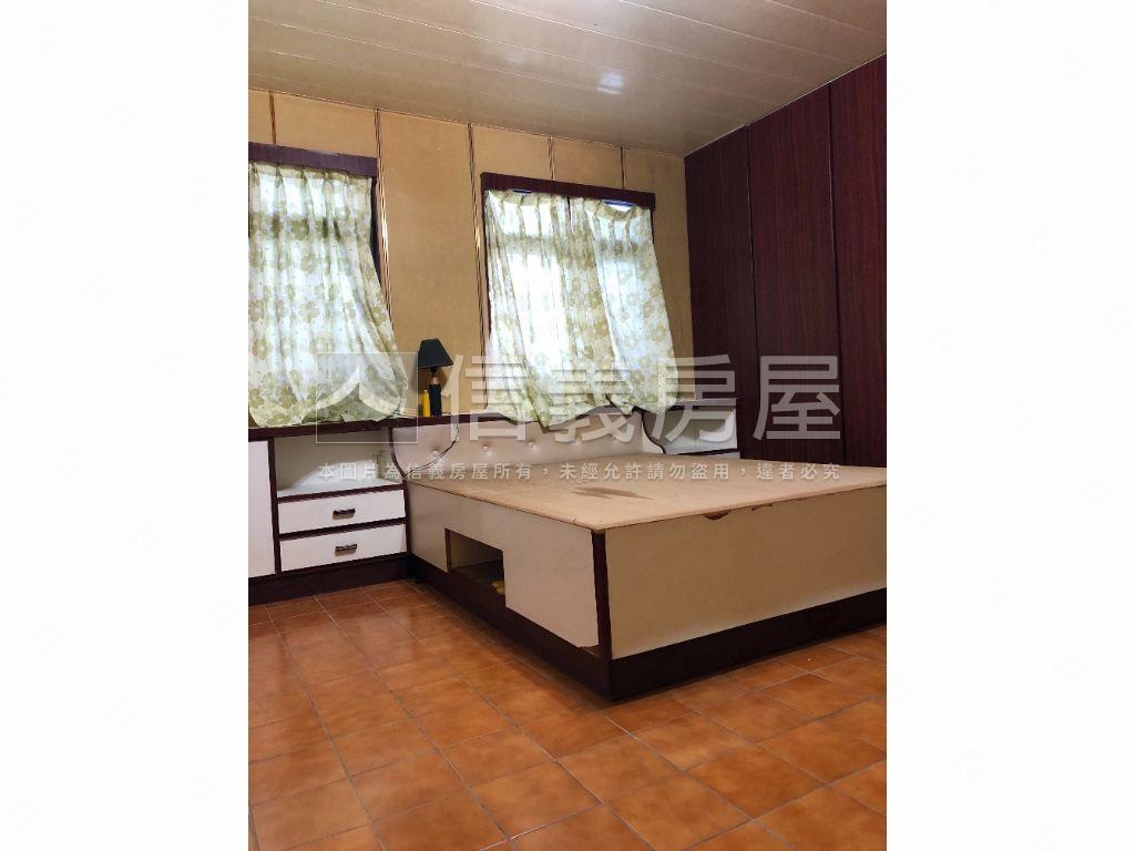 基隆鬧區透天房屋室內格局與周邊環境