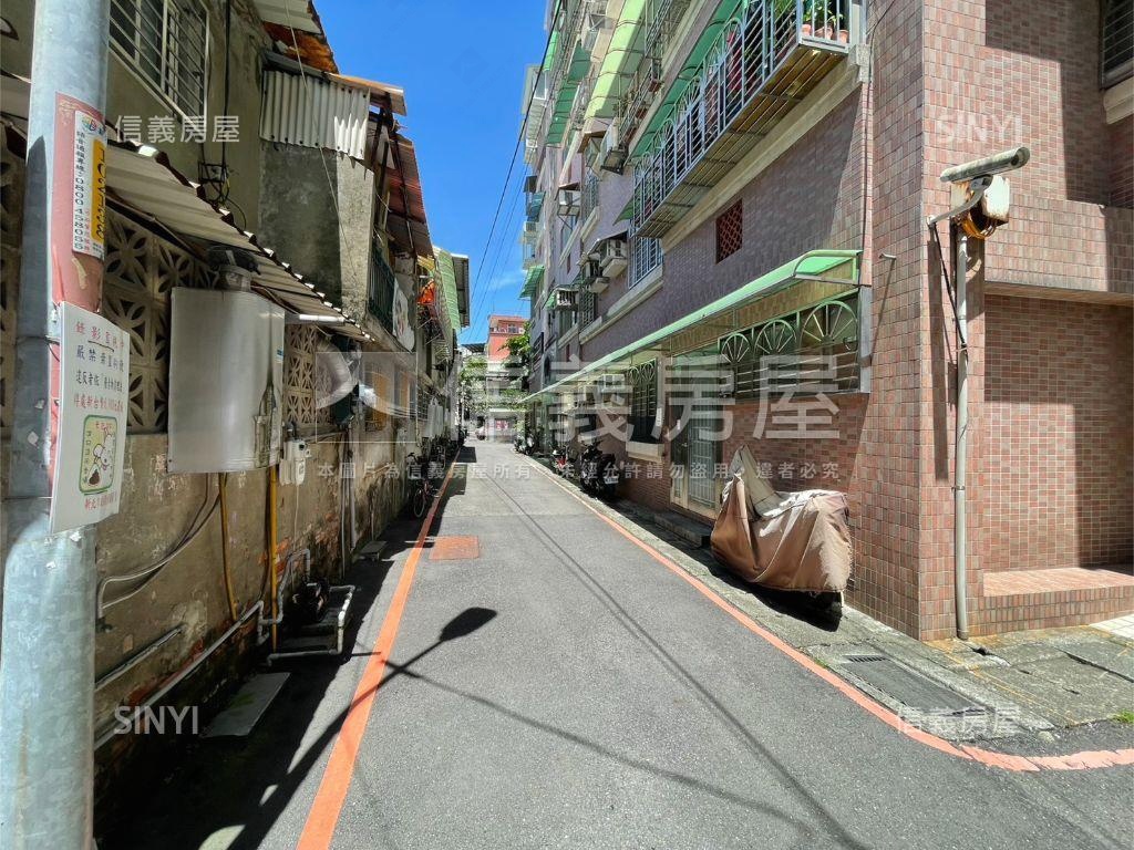 近頂溪站◆透天三房房屋室內格局與周邊環境