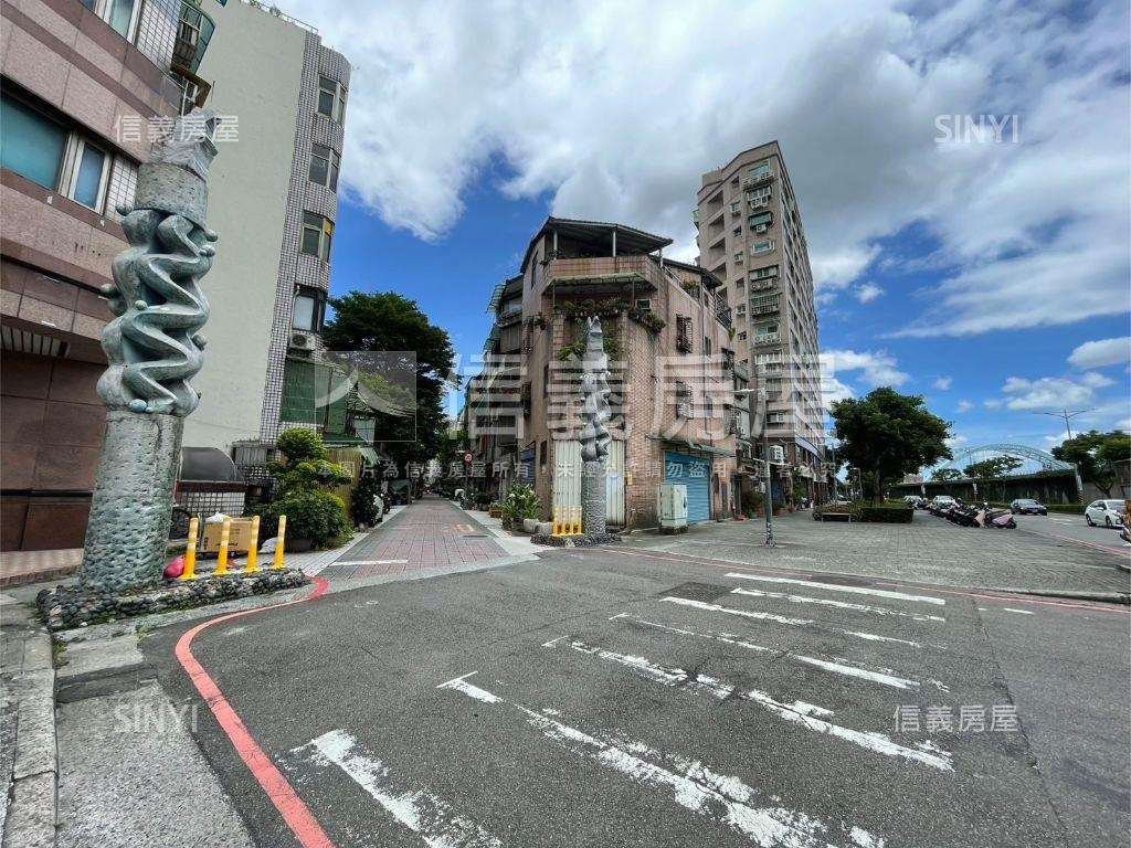 近頂溪站◆透天三房房屋室內格局與周邊環境