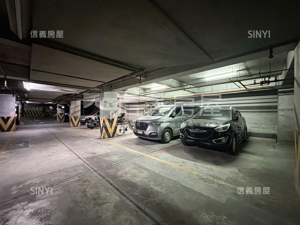 高鐵商圈三鐵共站四房平車房屋室內格局與周邊環境