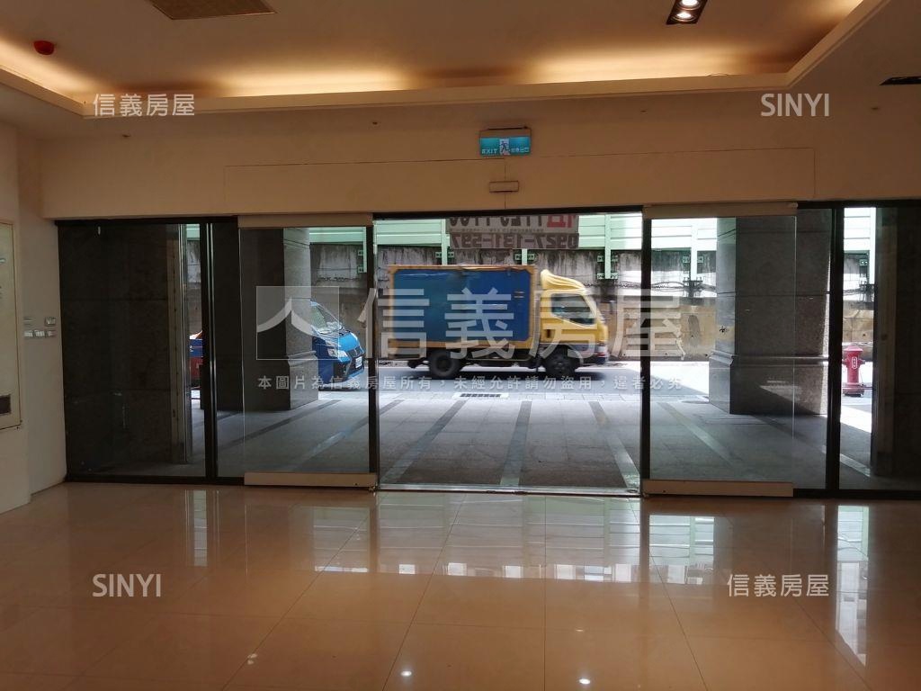 遠雄面寬金店面房屋室內格局與周邊環境