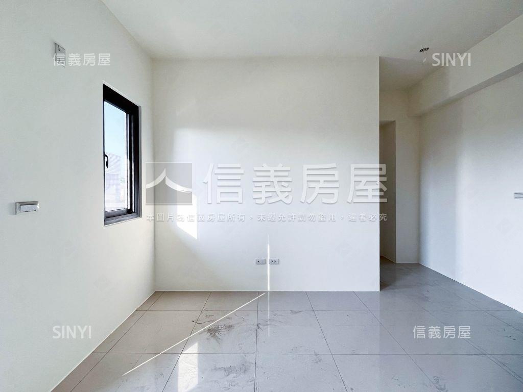 新成屋！神岡學校旁別墅！房屋室內格局與周邊環境