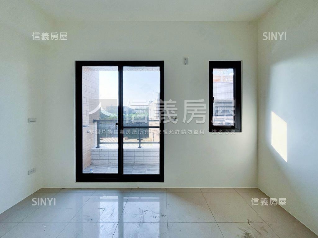 新成屋！神岡學校旁別墅！房屋室內格局與周邊環境