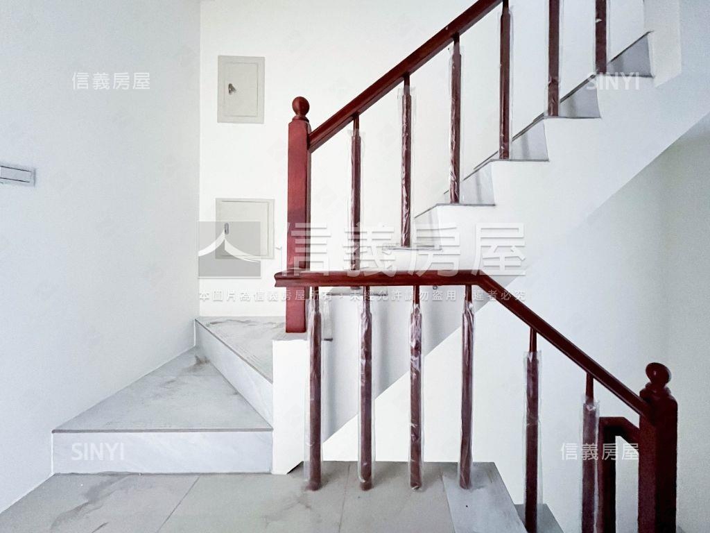 新成屋！神岡學校旁別墅！房屋室內格局與周邊環境