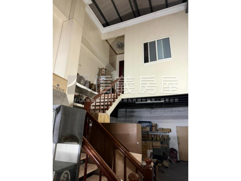 中正路乙種工業區透天店面房屋室內格局與周邊環境