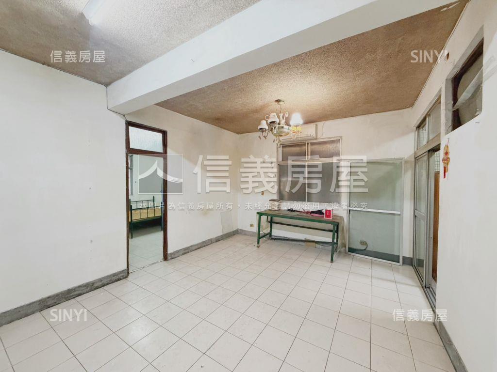 近捷運興南路三房房屋室內格局與周邊環境