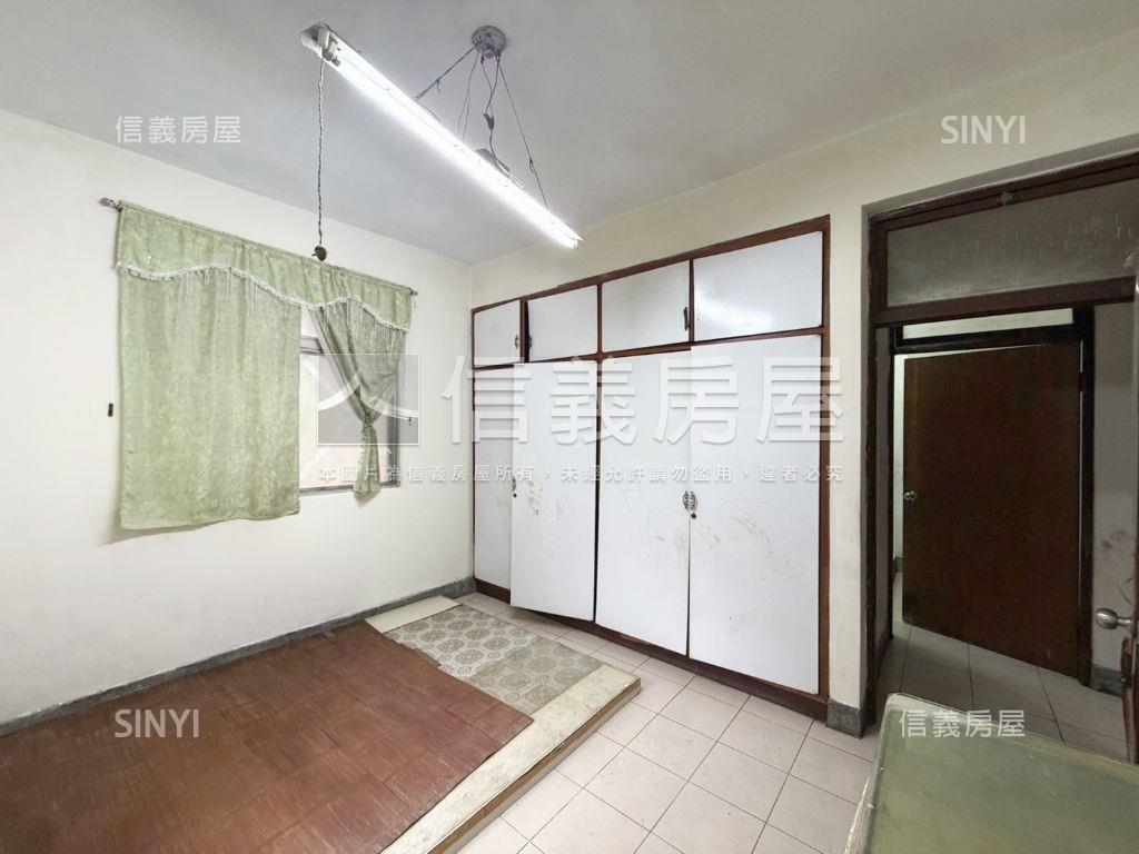 近捷運興南路三房房屋室內格局與周邊環境