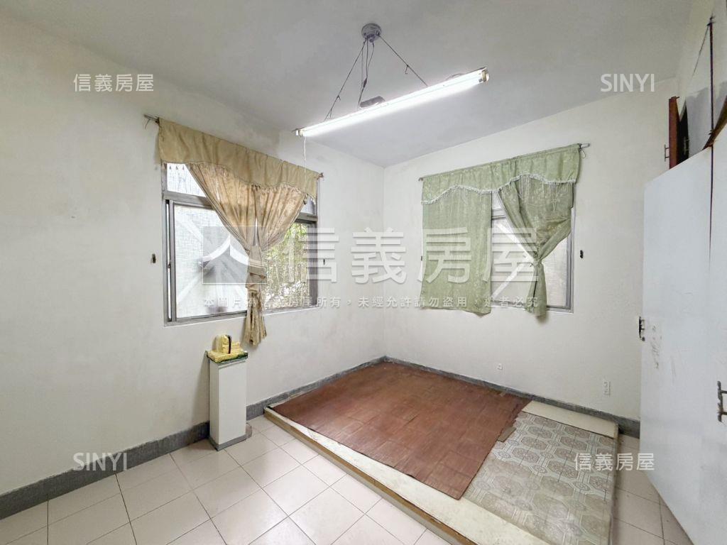 近捷運興南路三房房屋室內格局與周邊環境