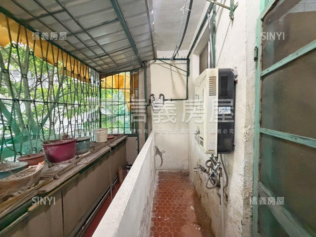 近捷運興南路三房房屋室內格局與周邊環境