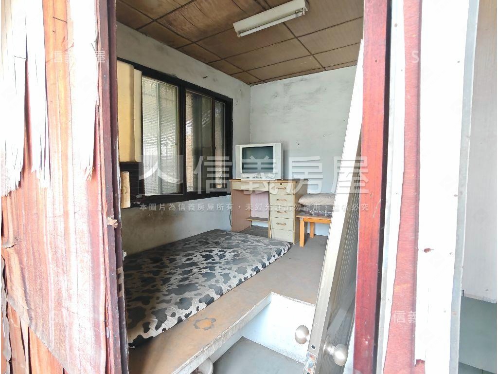 近ＬＡＬＡＰＯＲＴ土地房屋室內格局與周邊環境