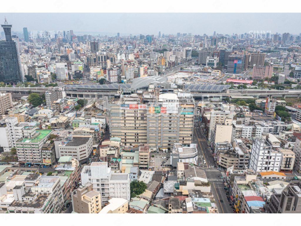 近ＬＡＬＡＰＯＲＴ土地房屋室內格局與周邊環境