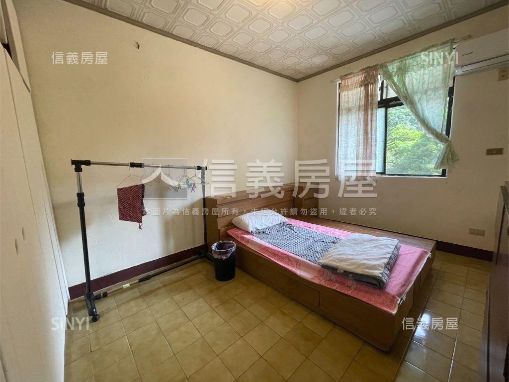 區公所方正２樓房屋室內格局與周邊環境