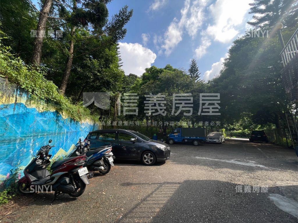 區公所方正２樓房屋室內格局與周邊環境