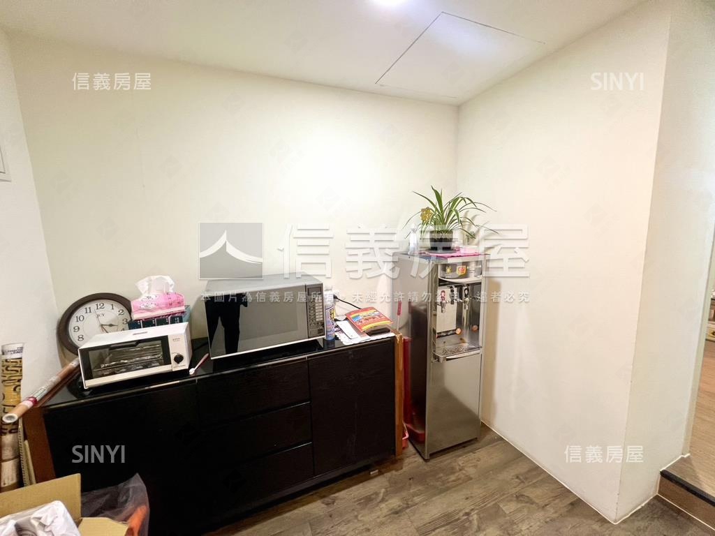 榮星五常邊間採光黃金三樓房屋室內格局與周邊環境