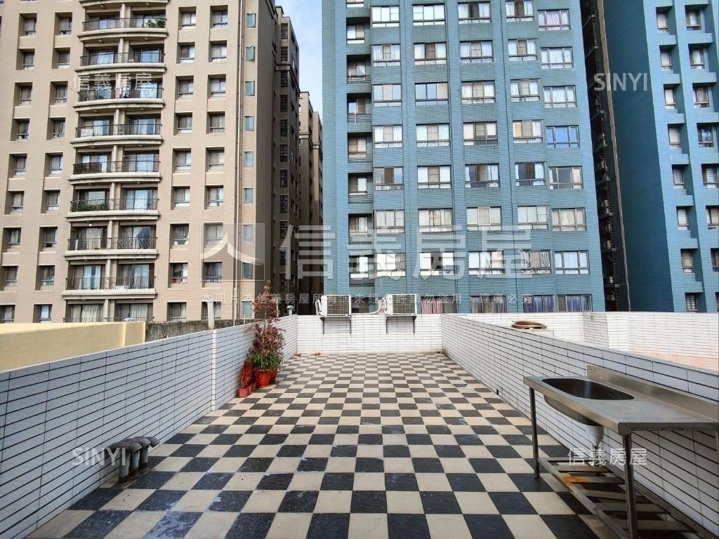 知名連鎖霸氣角店房屋室內格局與周邊環境