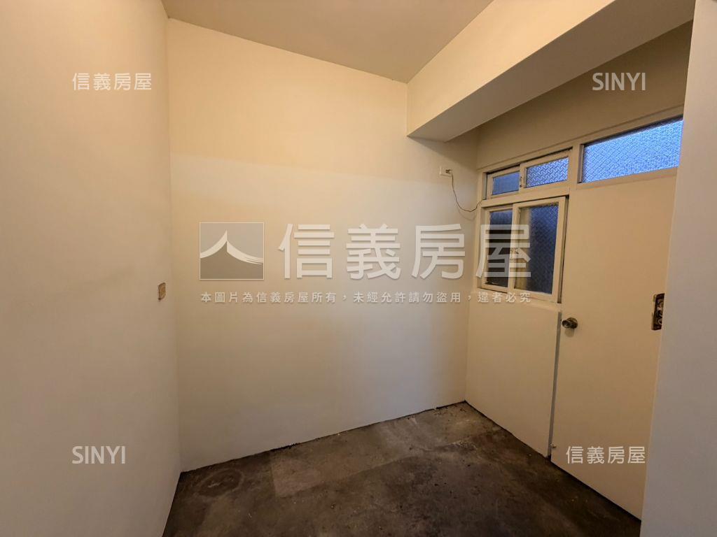 富台新村，朝南邊間２房房屋室內格局與周邊環境