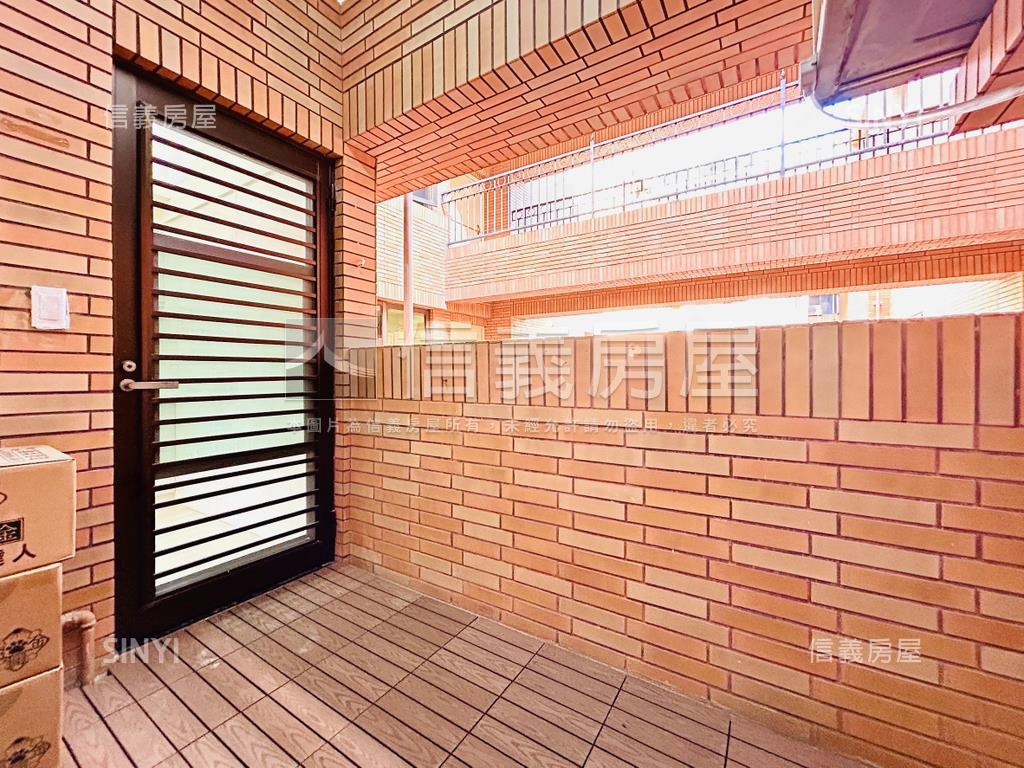 陽明國中裝潢三房三衛平車房屋室內格局與周邊環境