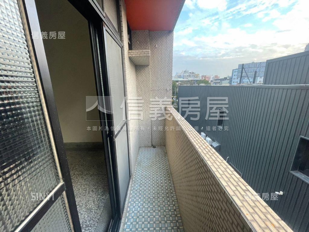 近美術館英才路大透天房屋室內格局與周邊環境