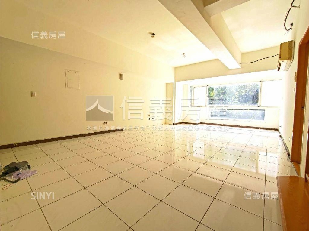 達觀Ａ１山景２房車位房屋室內格局與周邊環境