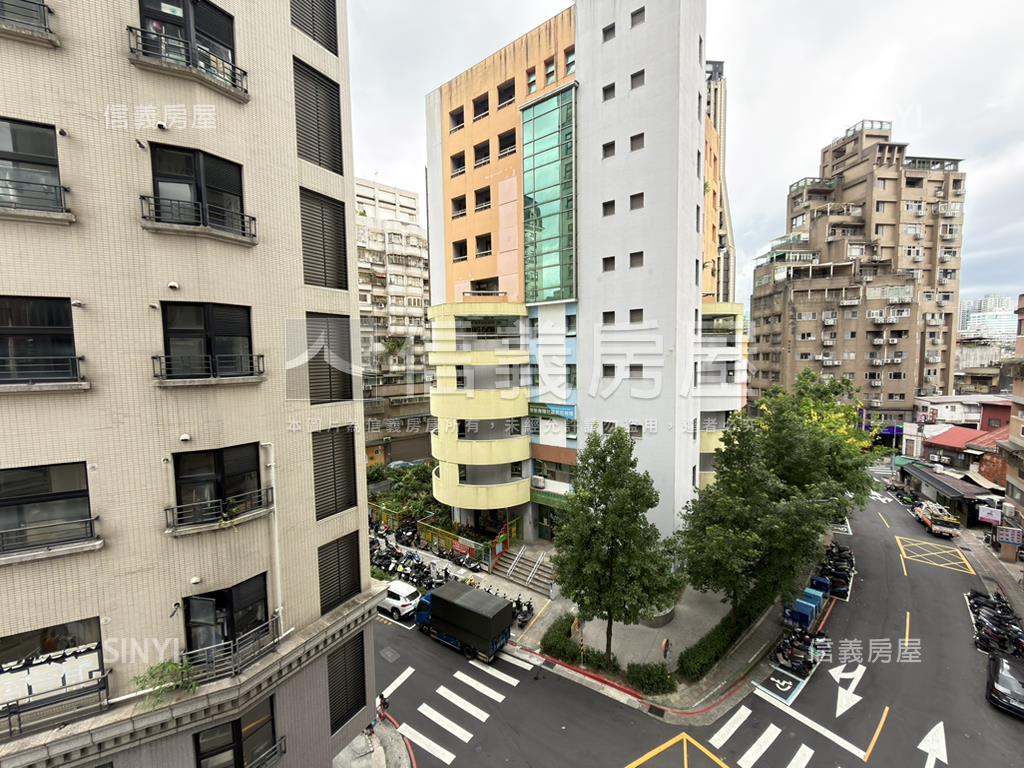 近景美站喆美兩房新成屋房屋室內格局與周邊環境