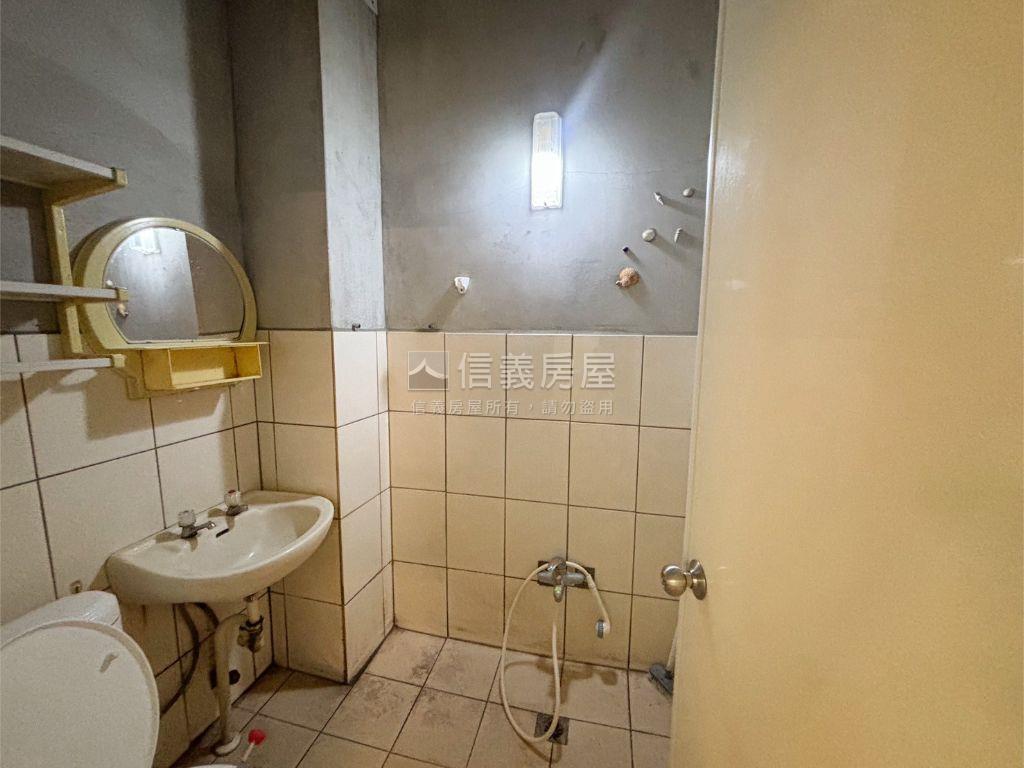 藝術街大面寬花園公寓房屋室內格局與周邊環境