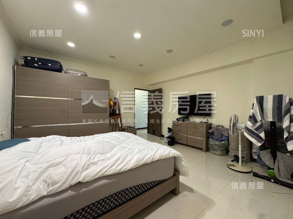 護膝三樓裝潢美寓房屋室內格局與周邊環境